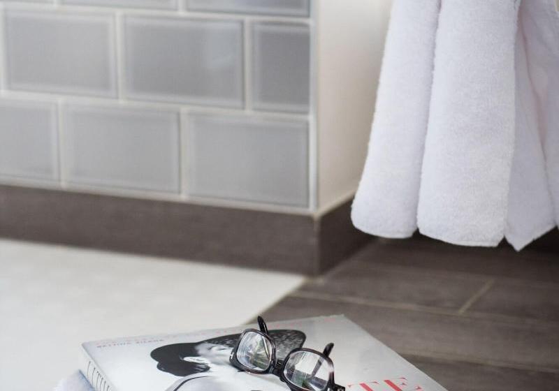 キングサイズベッドのスイートルーム, Kings Head