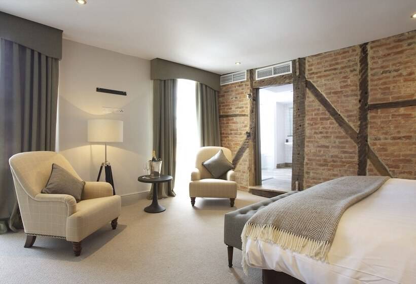 ジュニアスイート, Kings Head