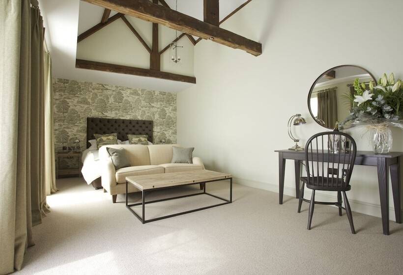 ジュニアスイート, Kings Head