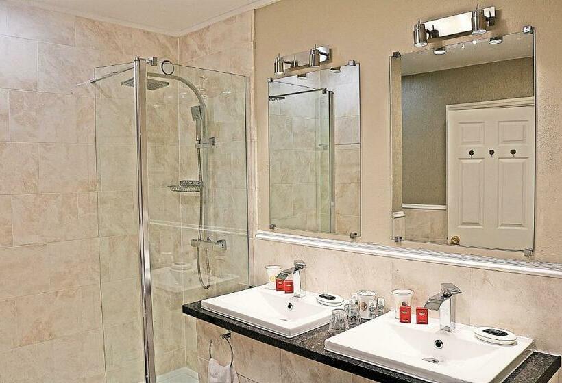 جناح رئاسى, Muthu Belstead Brook