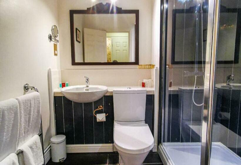 اتاق استاندارد یک نفره, Muthu Belstead Brook