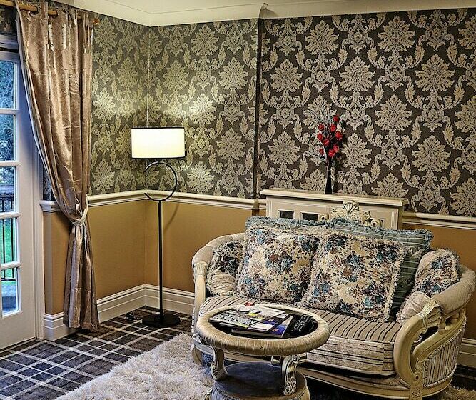 جناح رئاسى, Muthu Belstead Brook