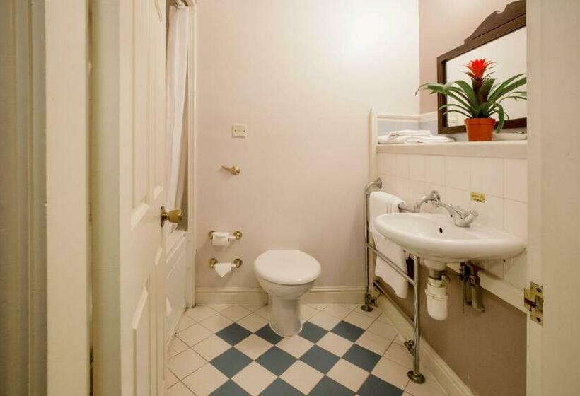 غرفة قياسية, Muthu Belstead Brook