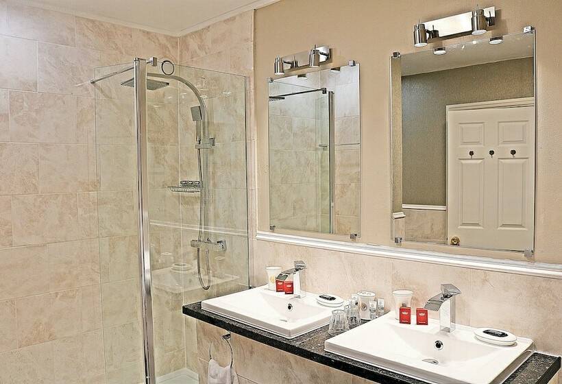 جناح رئاسى, Muthu Belstead Brook