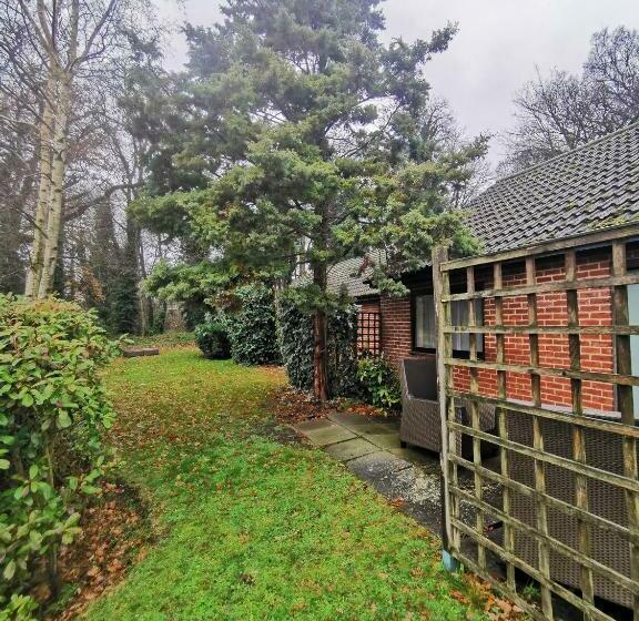 غرفة قياسية, Muthu Belstead Brook