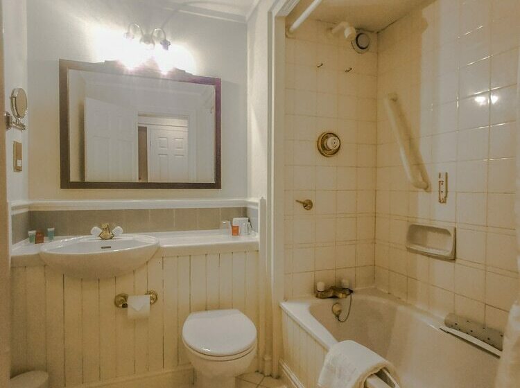 غرفة قياسية, Muthu Belstead Brook