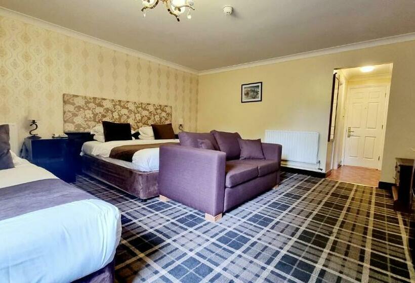 غرفة عائلية, Muthu Belstead Brook