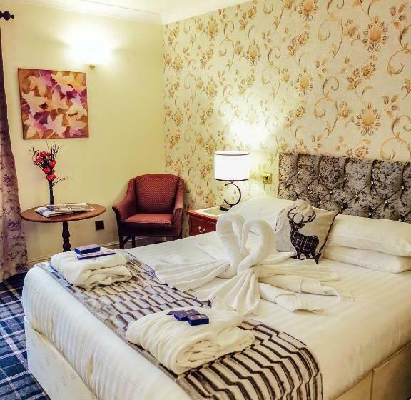 غرفة كلوب, Muthu Belstead Brook