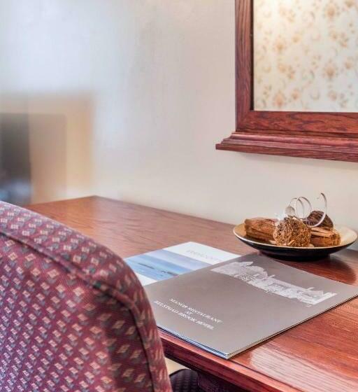 غرفة كلوب, Muthu Belstead Brook