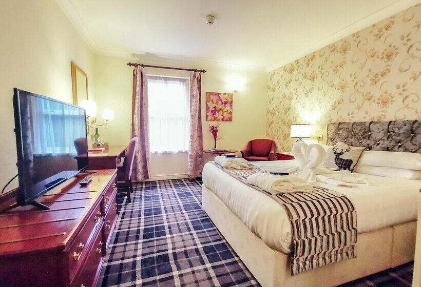 غرفة كلوب, Muthu Belstead Brook