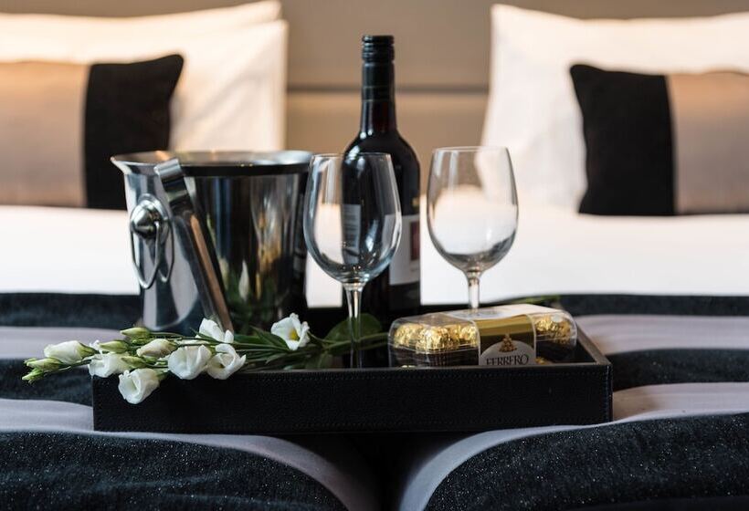 俱乐部单人间, Park Avenue Baker Street