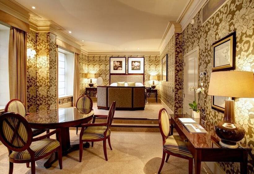 Люкс, The Chester Grosvenor