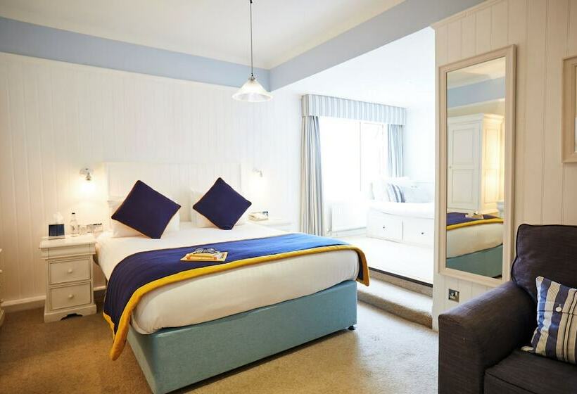 غرفة عائلية, Trearddur Bay