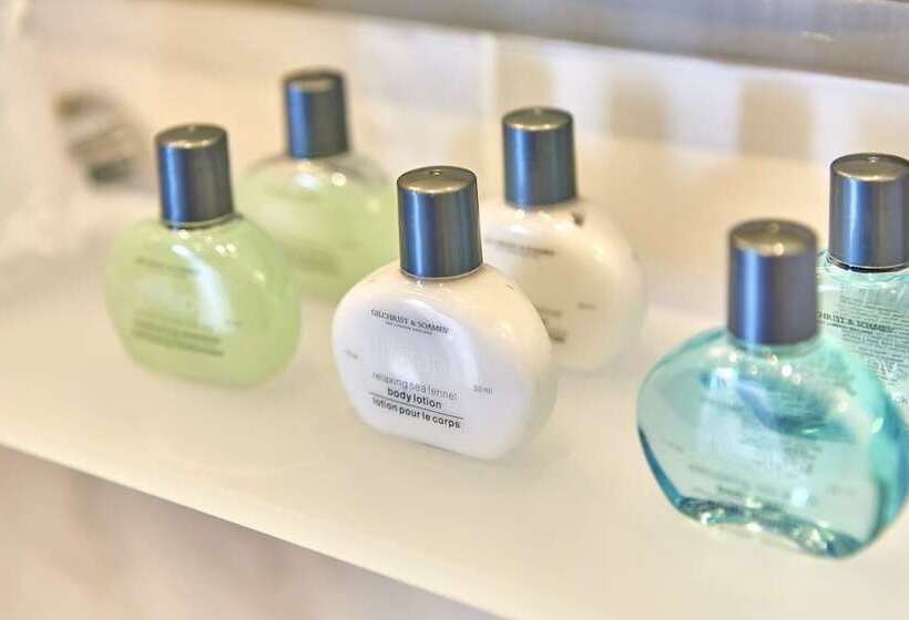 غرفة عائلية, Trearddur Bay