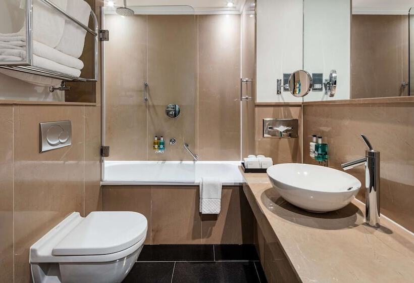 수피리어 룸, Radisson Blu Hotel, London Bloomsbury