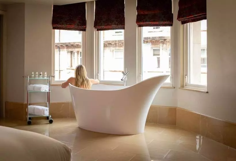 سوییت, Radisson Blu Hotel, London Bloomsbury