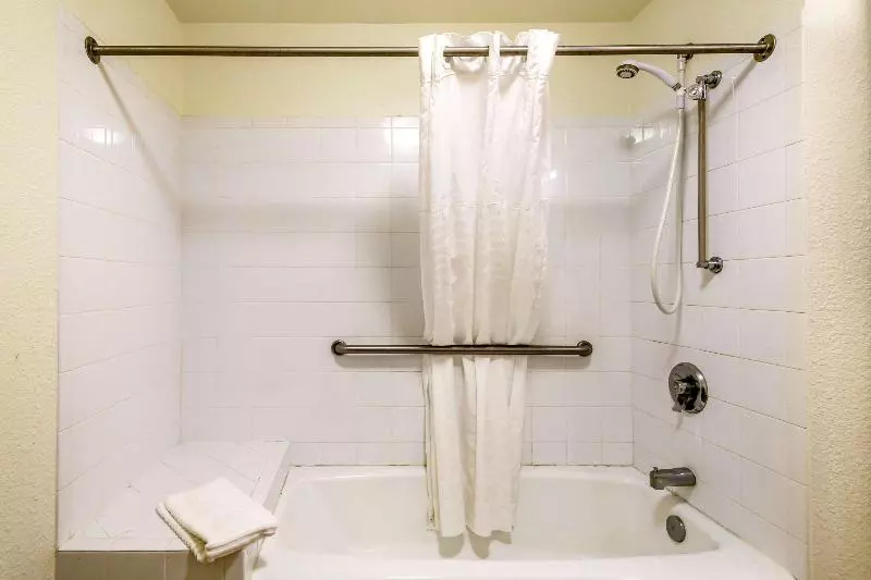 اتاق استاندارد, Radisson Blu Hotel, London Bloomsbury