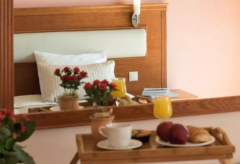 スタンダードトリプルルーム, Acharnis Kavallari Hotel Suites