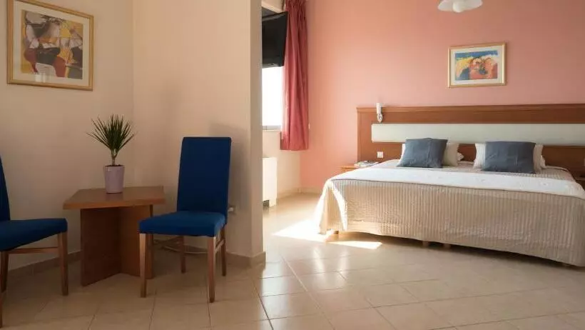 スイート, Acharnis Kavallari Hotel Suites