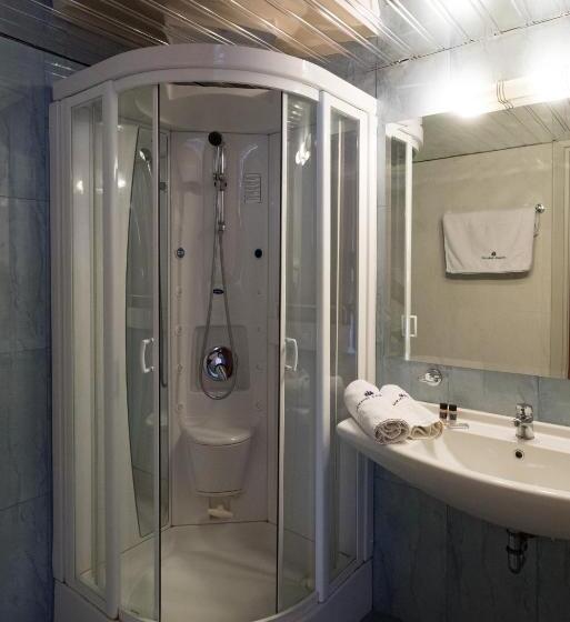 スイート, Acharnis Kavallari Hotel Suites