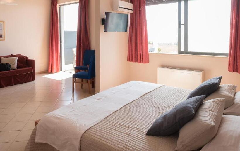 Люкс, Acharnis Kavallari Hotel Suites