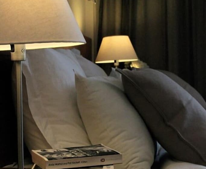 4인용 스탠다드 룸, Achillion