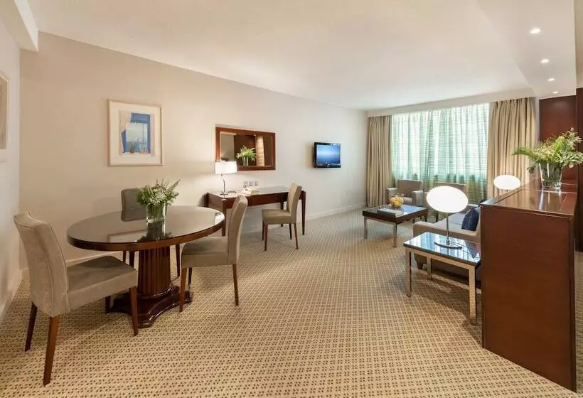 ジュニアスイート, Athenaeum Intercontinental, An Ihg