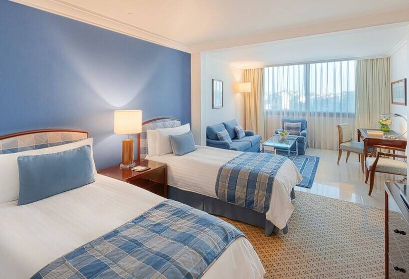 غرفة كلوب, Athenaeum Intercontinental, An Ihg