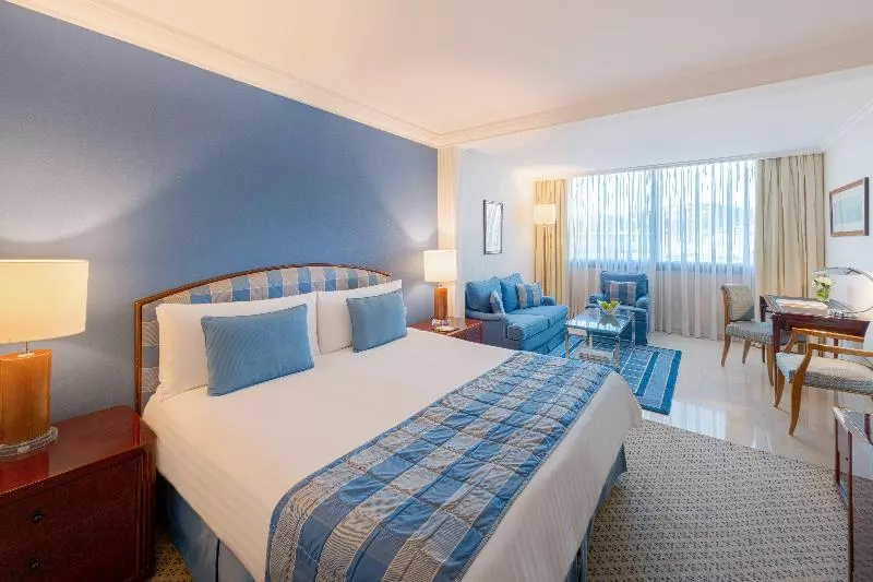 クラブルーム, Athenaeum Intercontinental, An Ihg