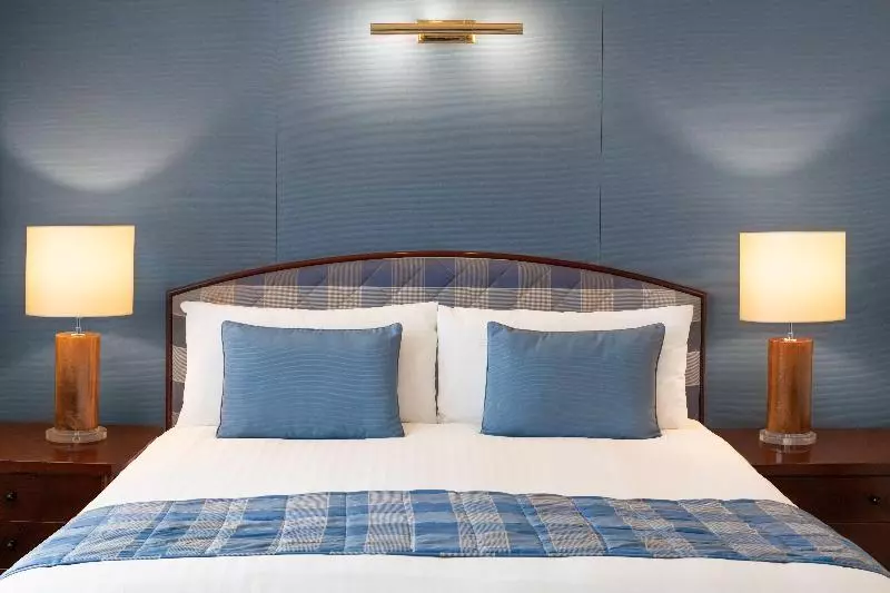 クラブルーム, Athenaeum Intercontinental, An Ihg