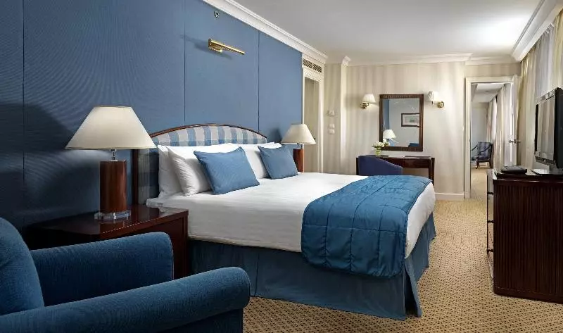 デラックススイート, Athenaeum Intercontinental, An Ihg