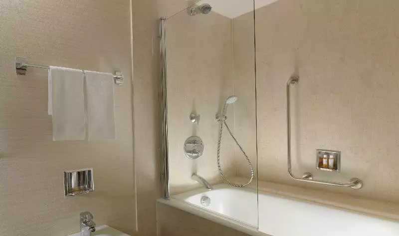 ファミリールーム, Athenaeum Intercontinental, An Ihg