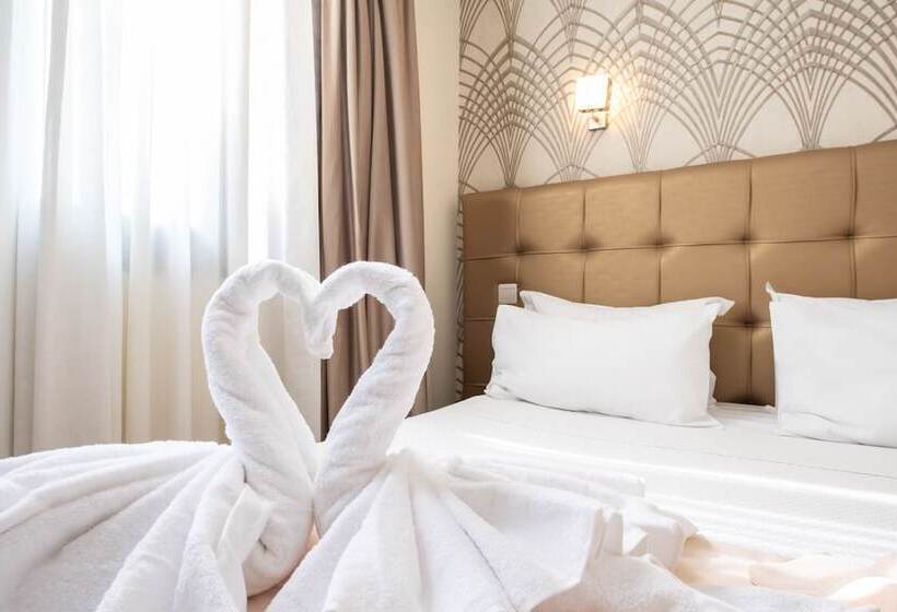 标准单人间, Athens Golden City