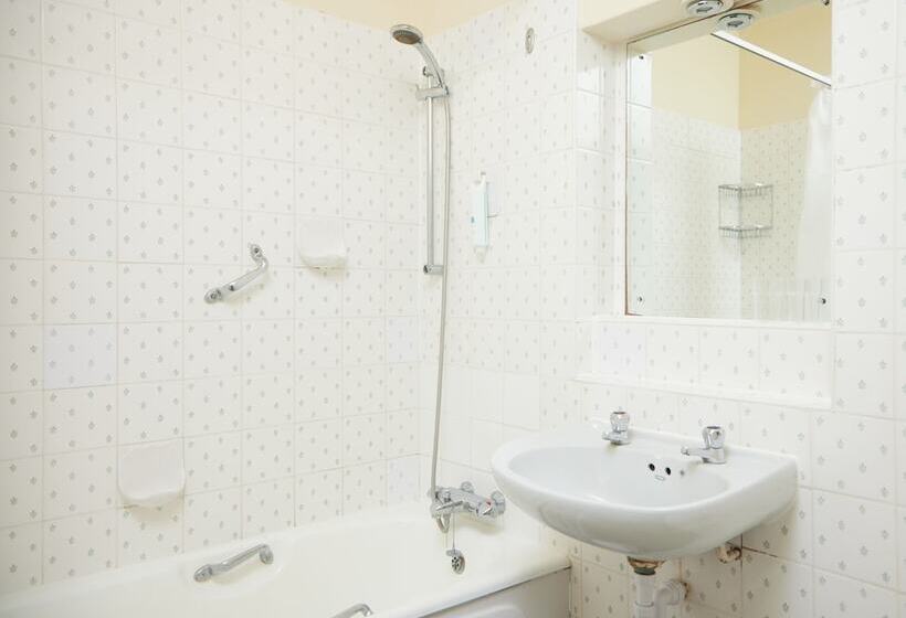 غرفة قياسية, Bell By Greene King Inns