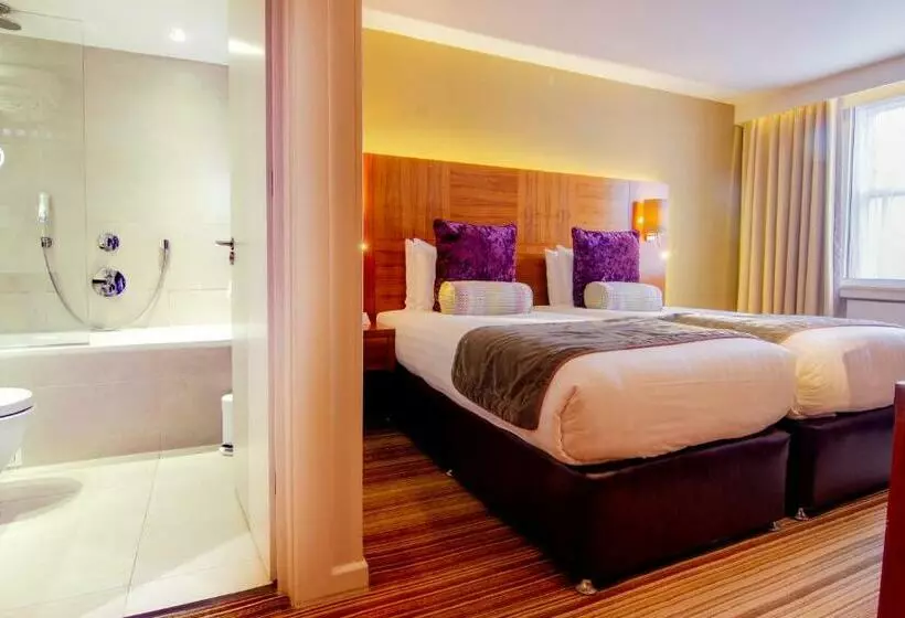 Club Room, Blakemore Hyde Park