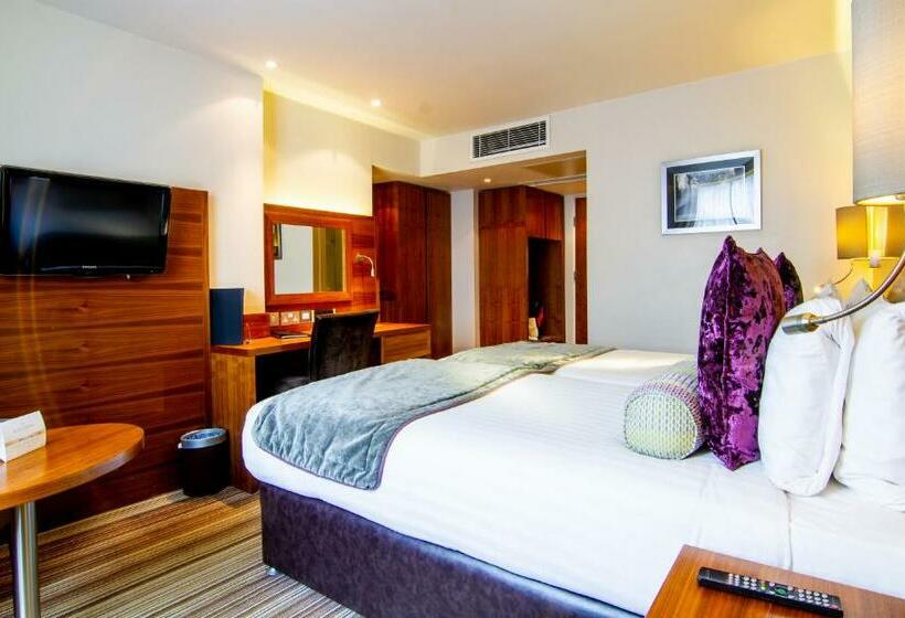 Club Room, Blakemore Hyde Park