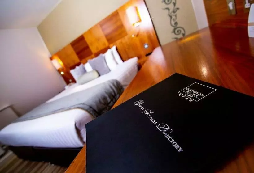 Club Room, Blakemore Hyde Park