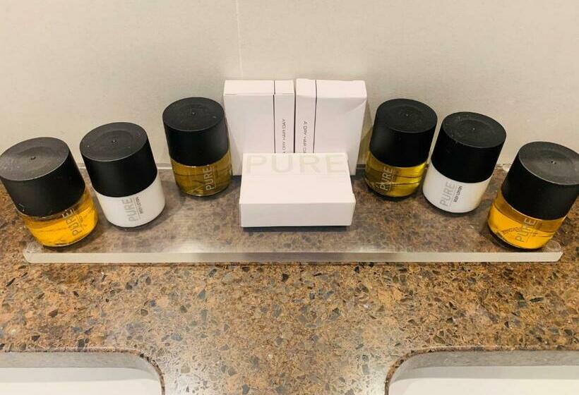 Junior Suite, Blakemore Hyde Park