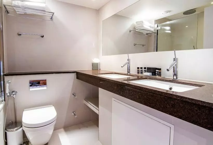 Junior Suite, Blakemore Hyde Park