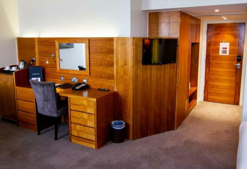 Suite, Blakemore Hyde Park