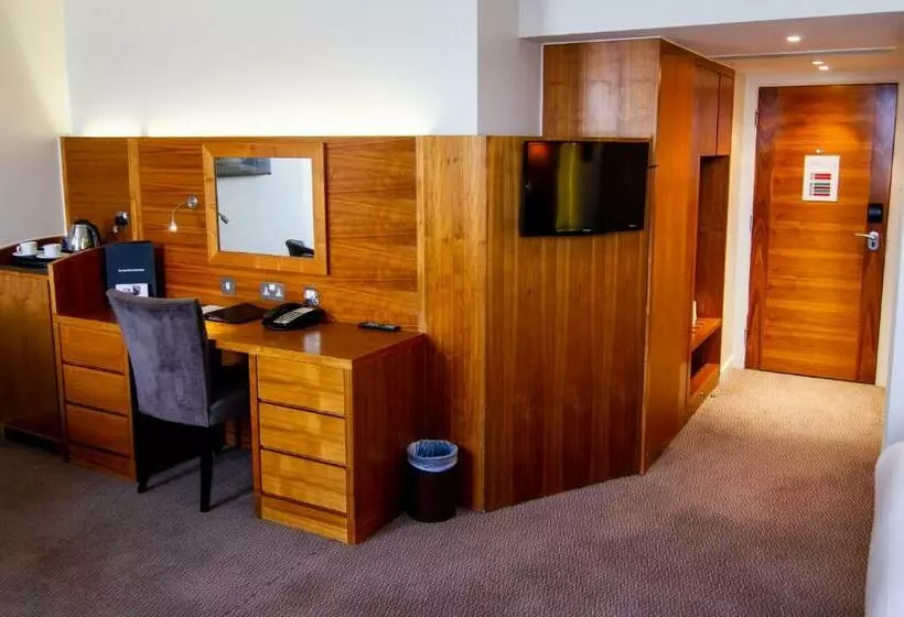 Suite, Blakemore Hyde Park