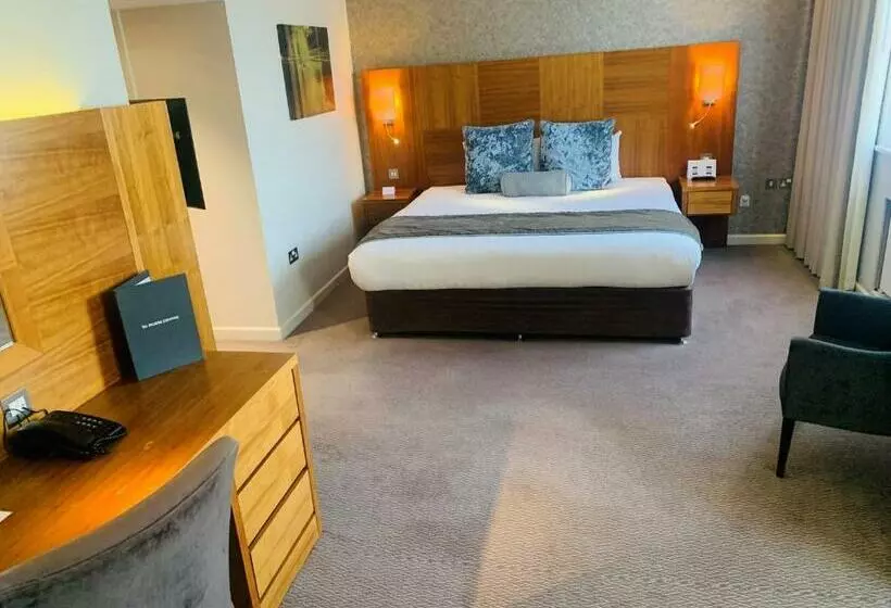 Suite, Blakemore Hyde Park