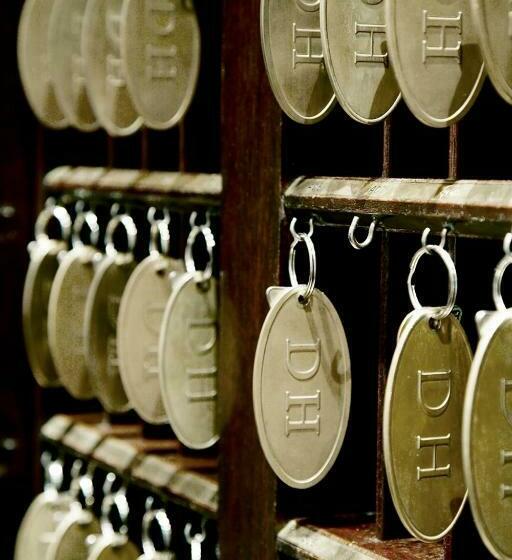 小型套房, Dukes London