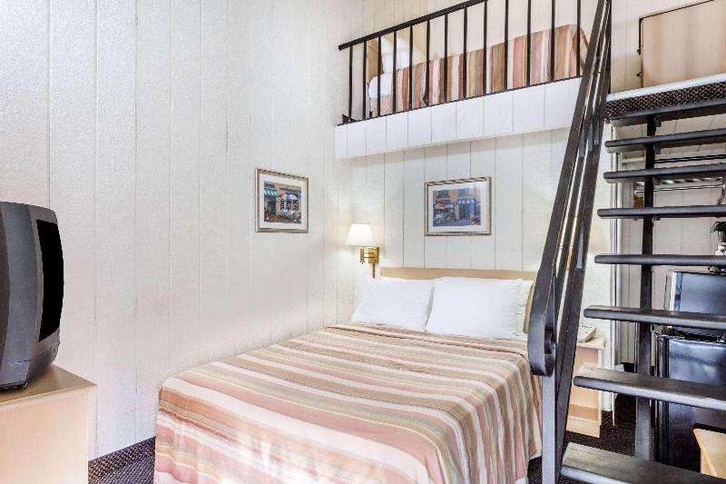 デラックススイート, Dukes London