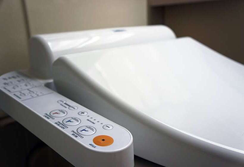 سوییت با چشمانداز دریا, Guam Reef