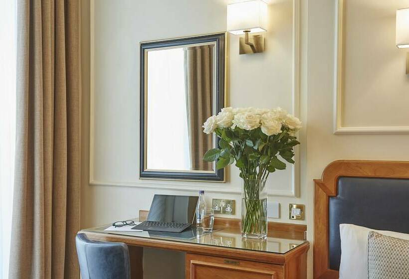 Номер Стандарт, Lancaster Gate