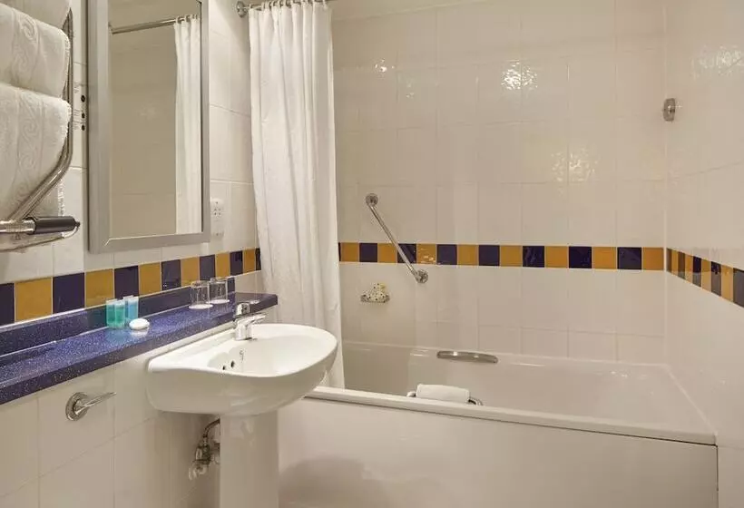 Standard Triple Room, Lancaster Gate