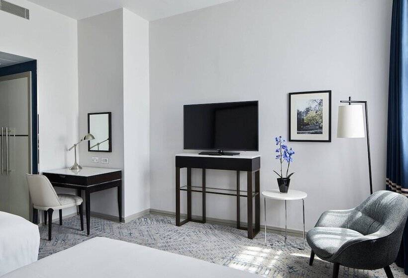 带观景的高级间, London Marriott Hotel Grosvenor Square