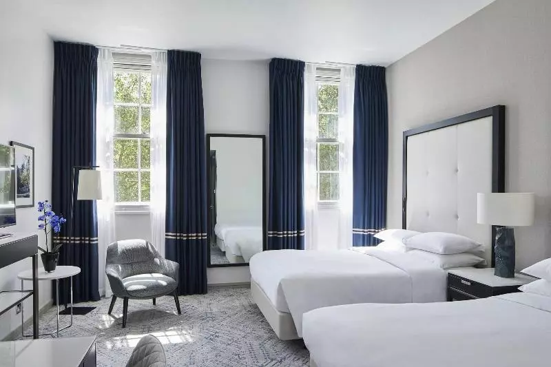 景色の見えるスーペリアルーム, London Marriott Hotel Grosvenor Square