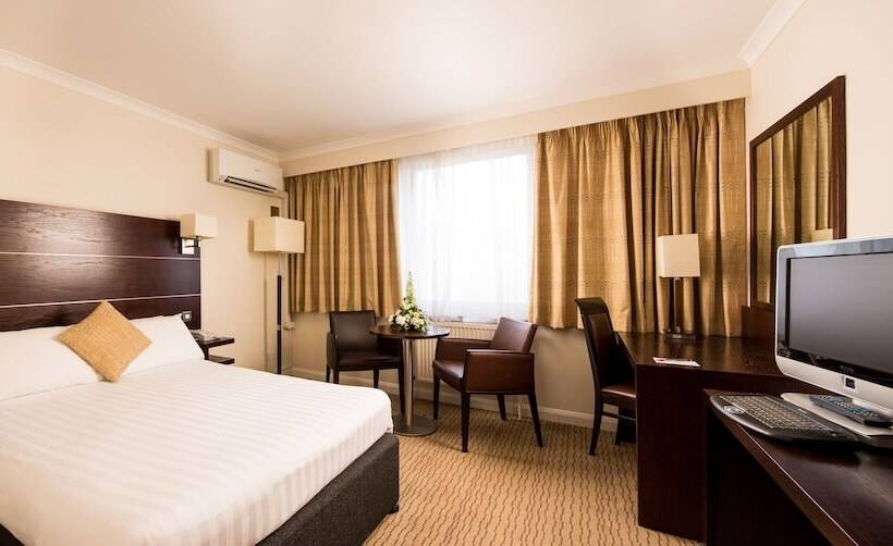 Классический Номер, Mercure Norwich